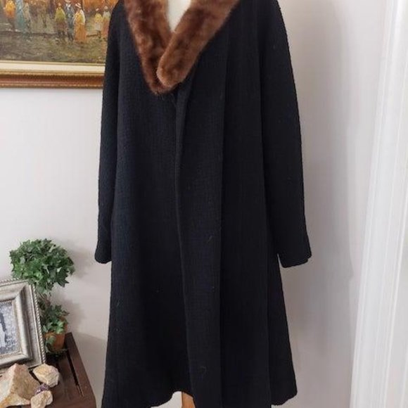 Hard to Find Vintage Lilli Ann Wool Coat - Picture 1 of 5